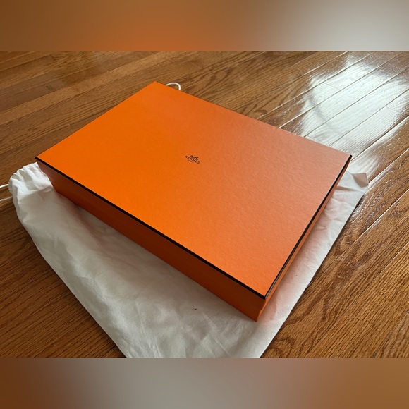 Hermes Box & paper bag - Picture 2 of 3